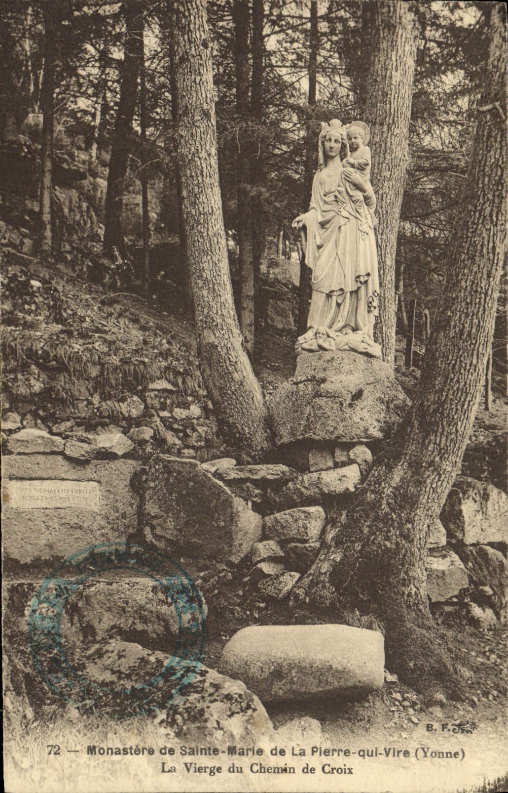 CPA Monastere de Ste Marie de La Pierre qui vire La vierge du chemin de croix 