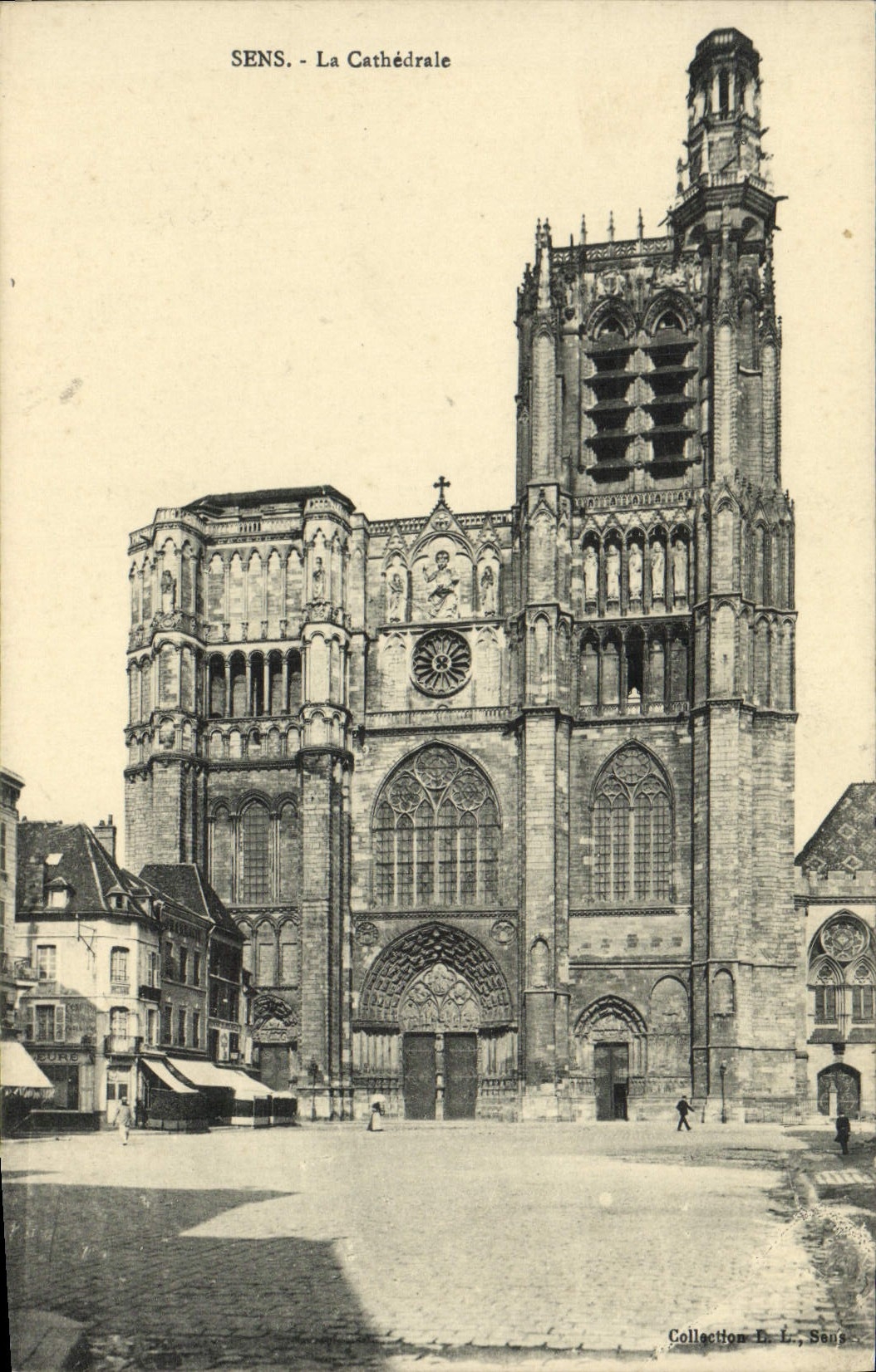 CPA Sens La Cathedrale