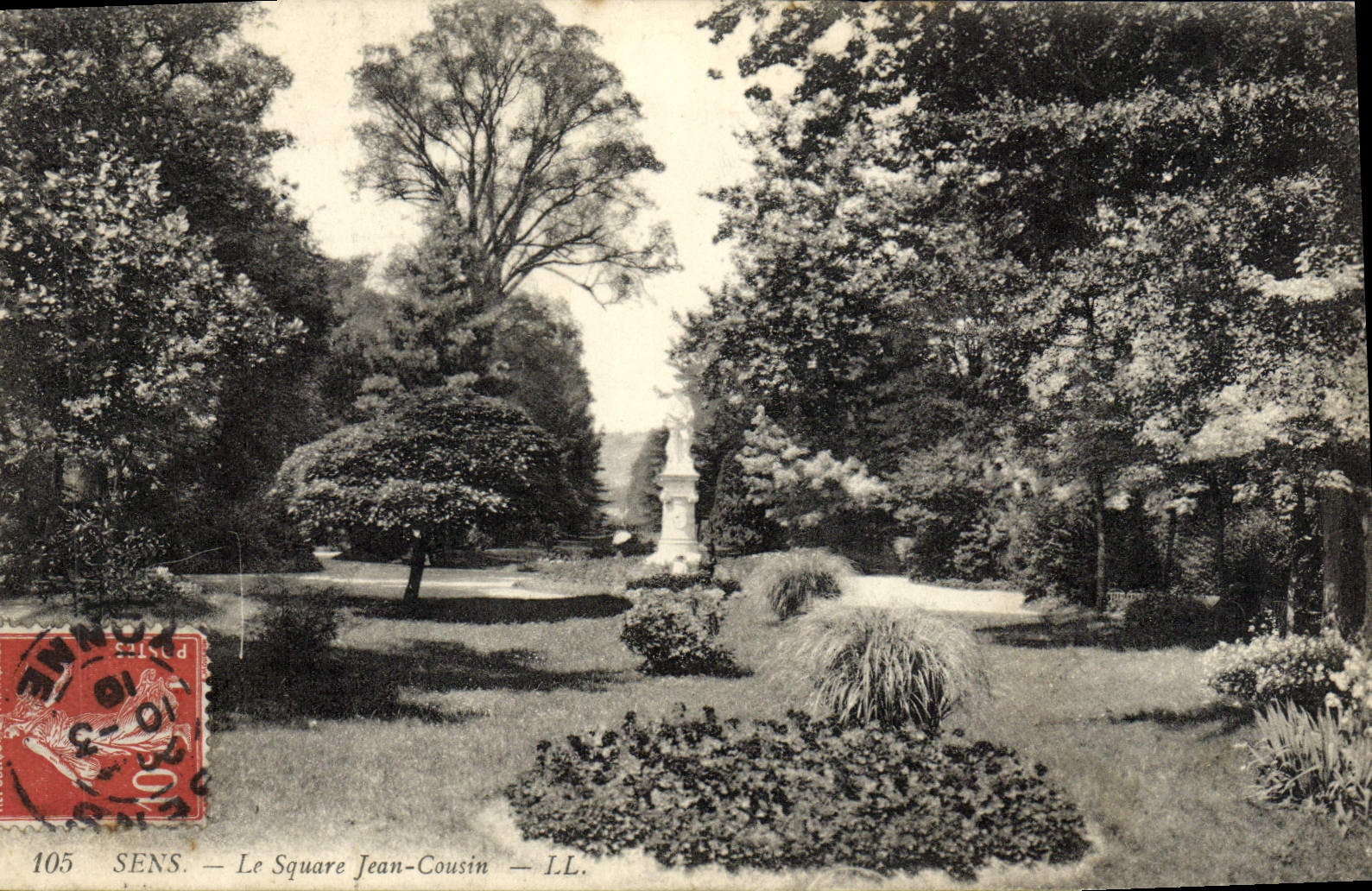 CPA Sens Le Square jean Cousin