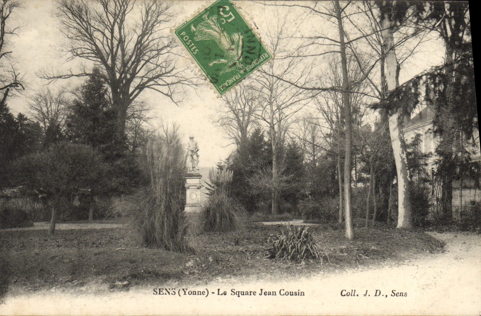 CPA Sens Le Square Jean Cousin