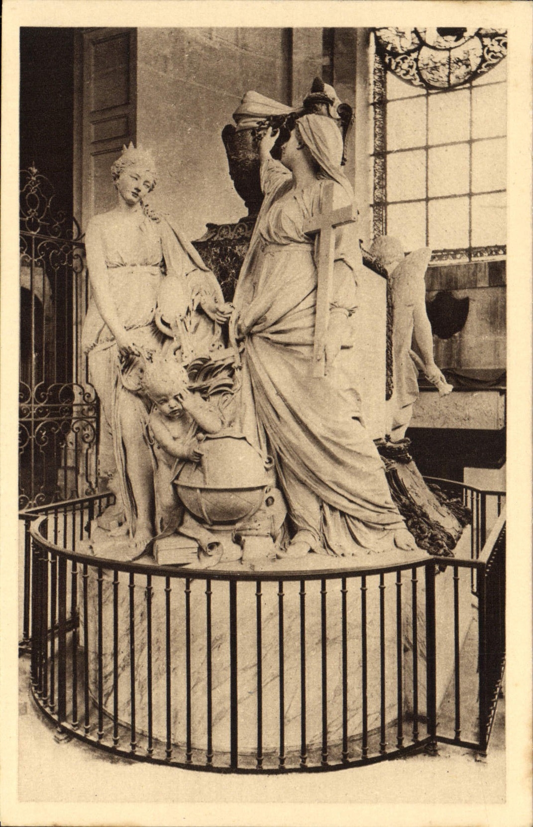 VINTAGE POSTCARD Sens Cathedral Of Sens Tomb Of the Dolphin Wire of Louis XV