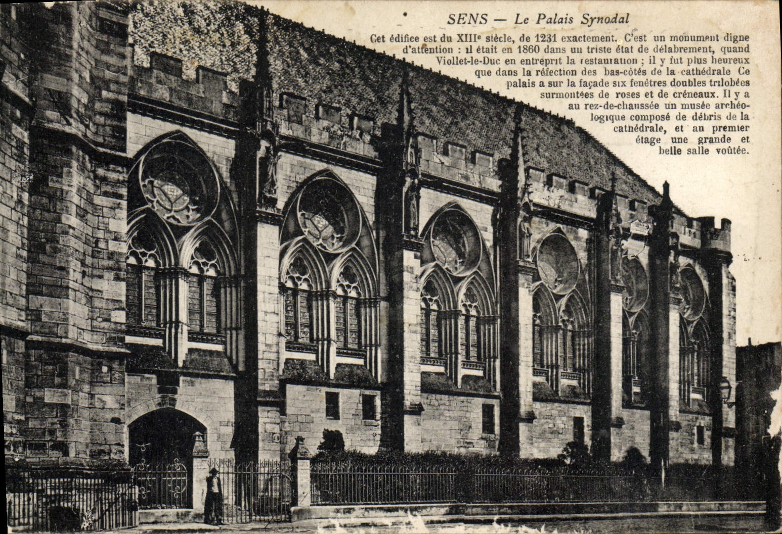 CPA Sens Le Palais Synodal