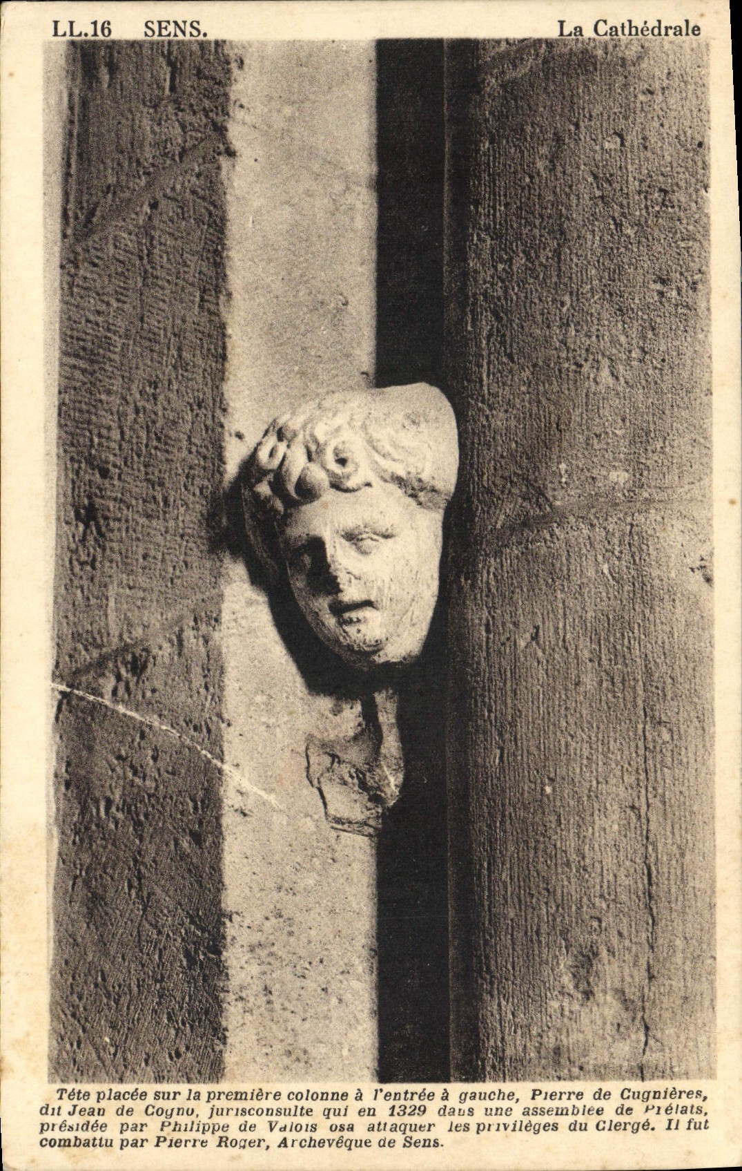 VINTAGE POSTCARD Sens Head places on the first column at the entry on the left