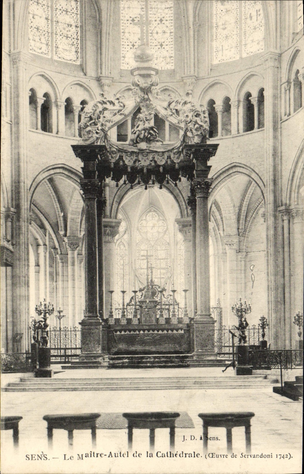 CPA Sens Le Maitre Autel de la Cathedrale