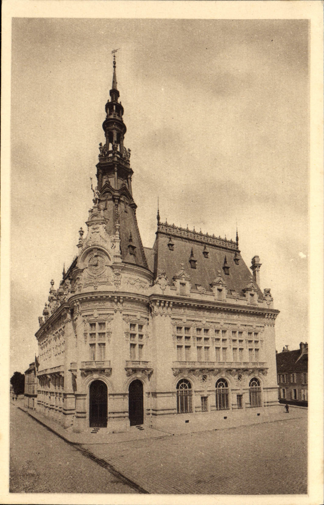 CPA Sens L'Hotel De Ville