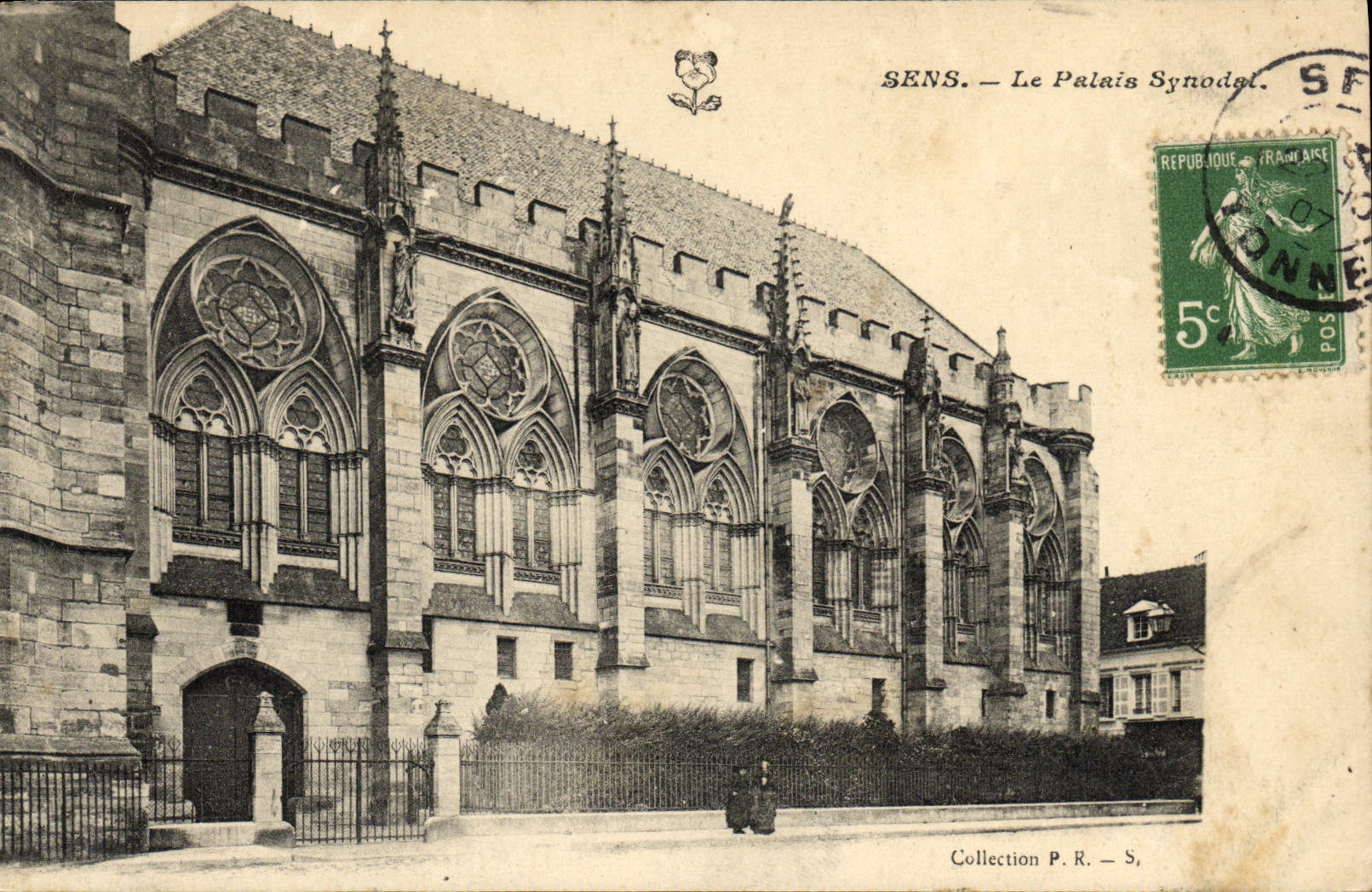 CPA Sens Le Palais Synodal