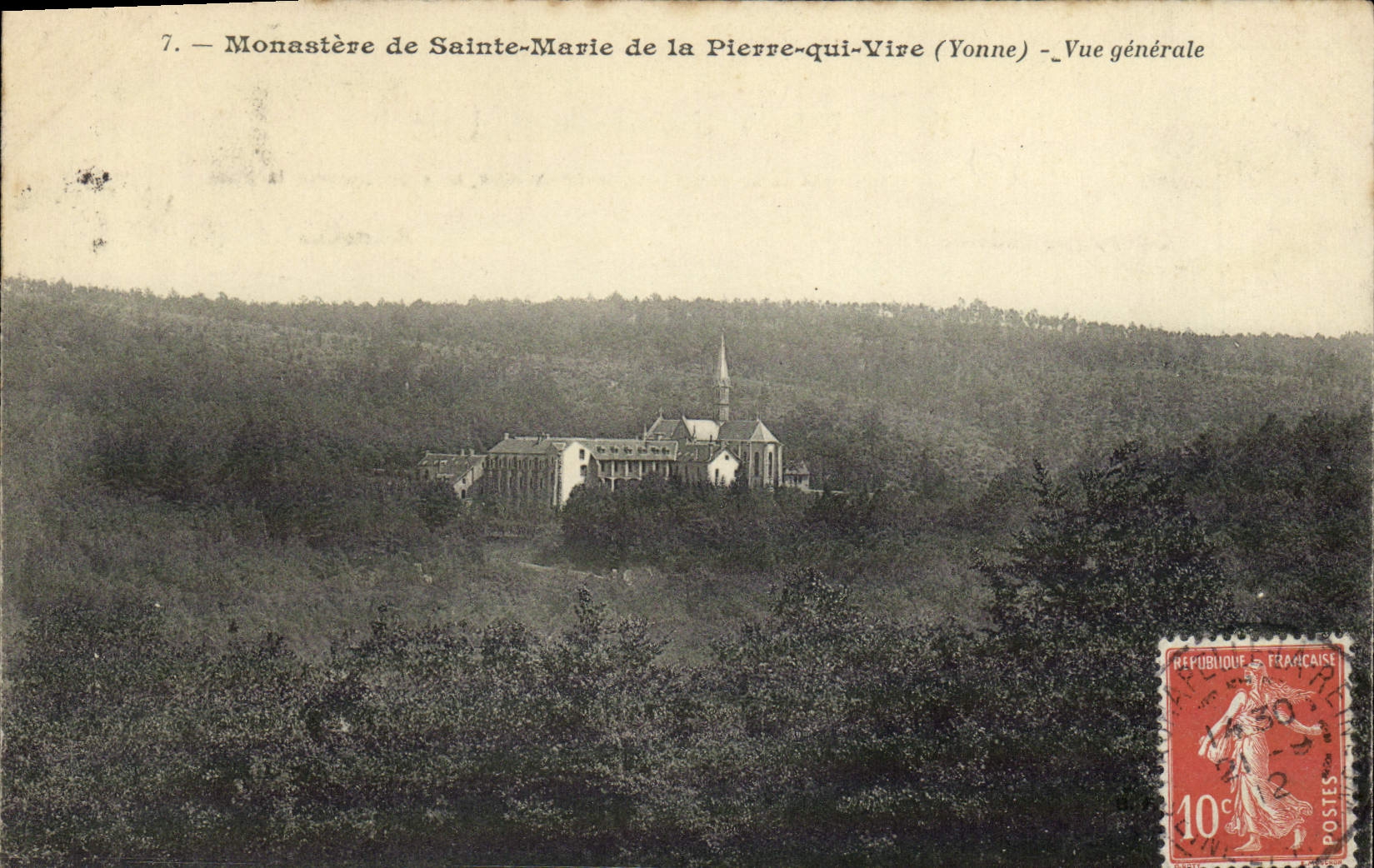 CPA Monastere de Sainte Marie de la Plerre qui Vire Vue generale
