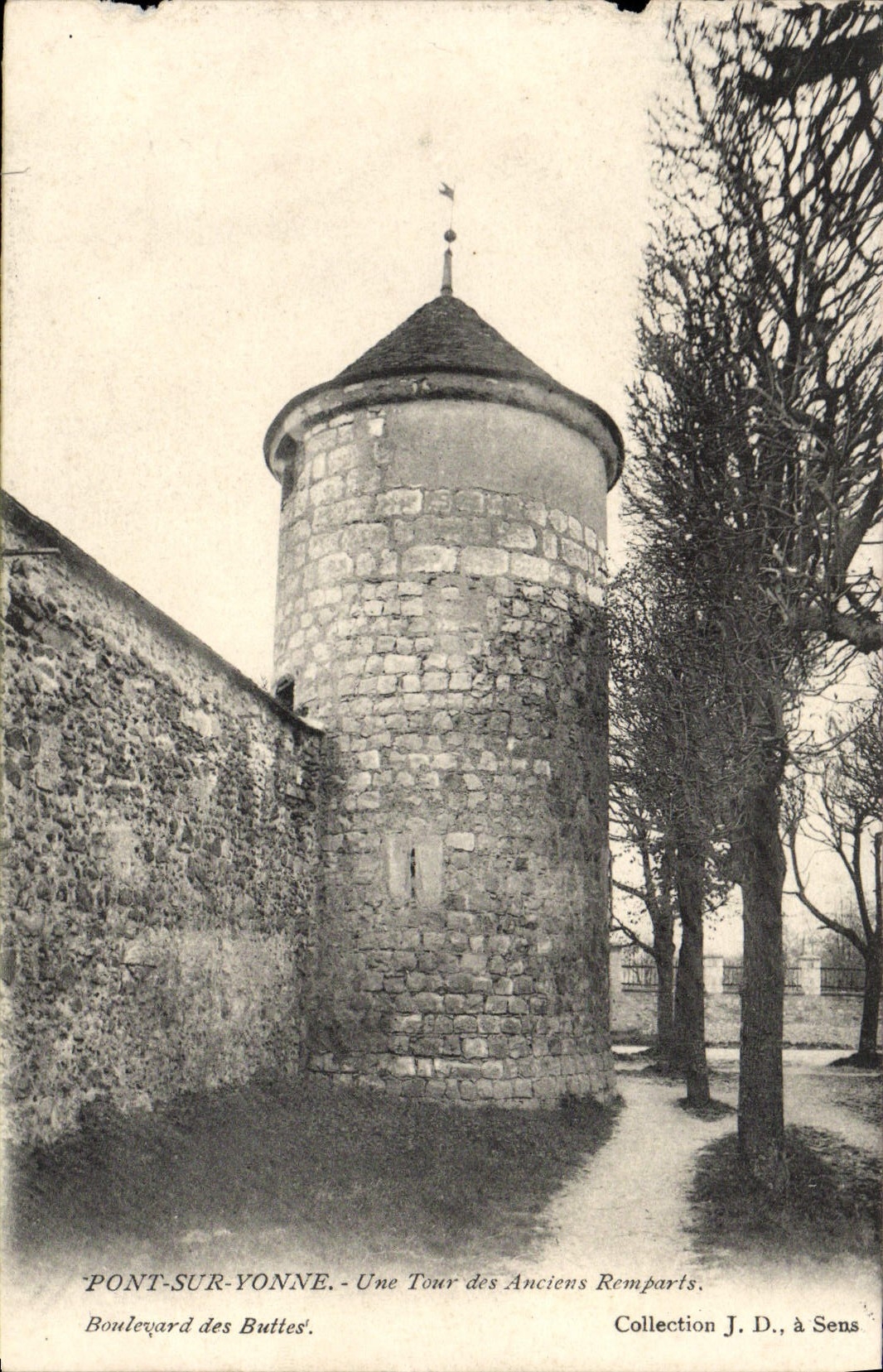 CPA Pont Sur Yonne Une Tour des Anciens Remparts