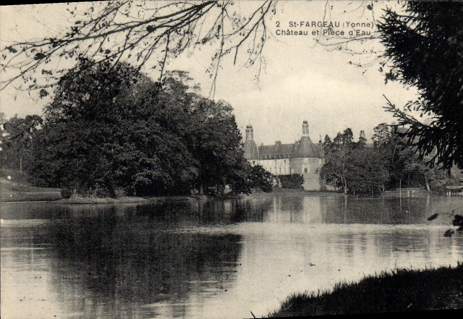 CPA St Fargeau Chateau et Piece d'Eau
