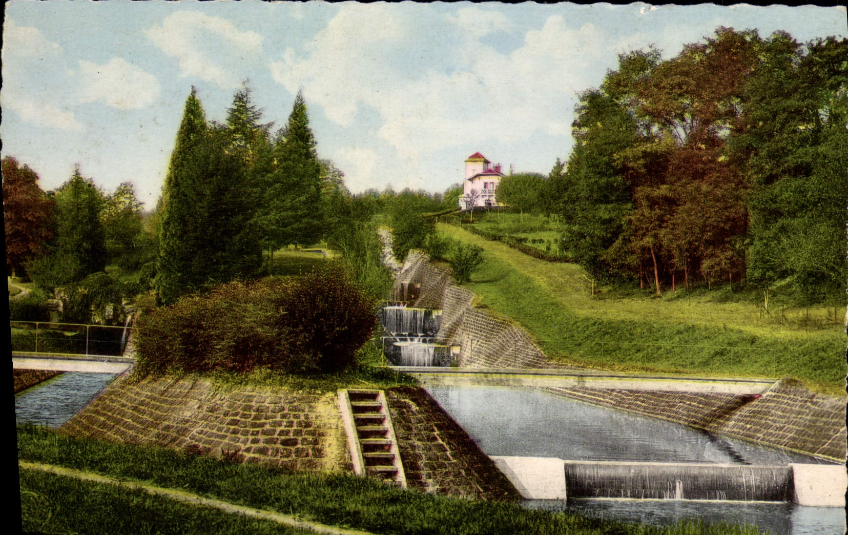 CPA St Fargeau Lac du Bourdon Galerle de fond et Deversoir