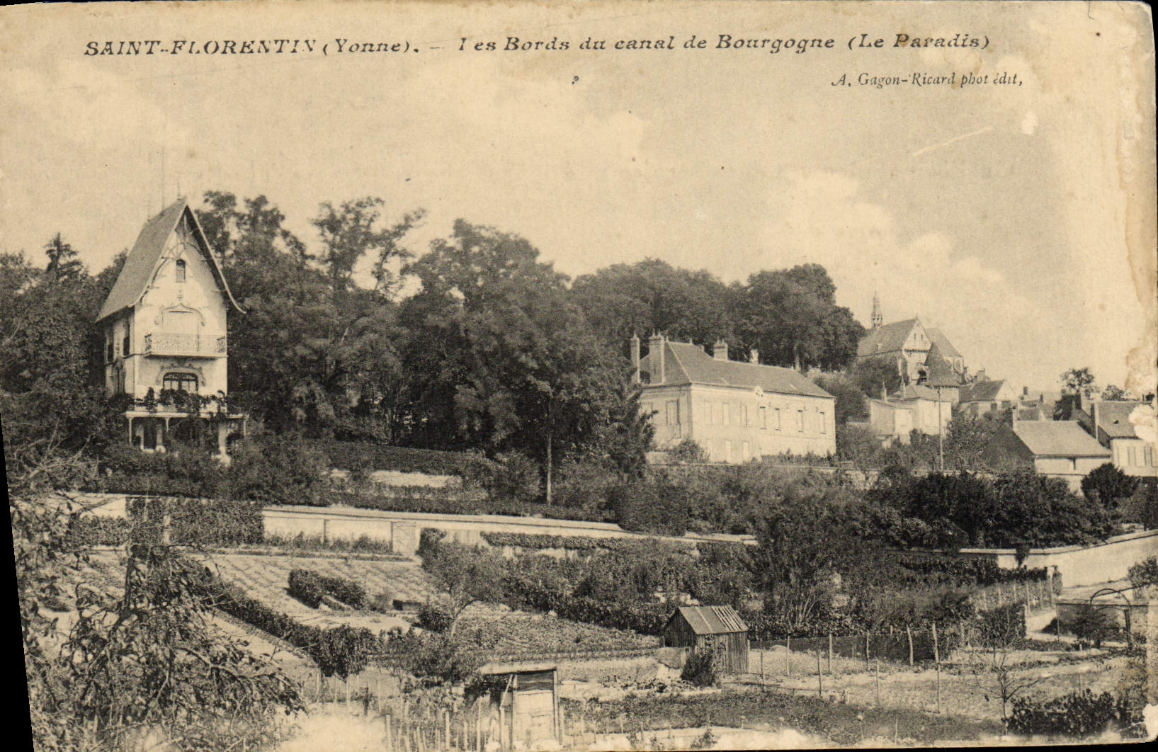VINTAGE POSTCARD St Florentin Edges of the canal of Burgundy the paradise