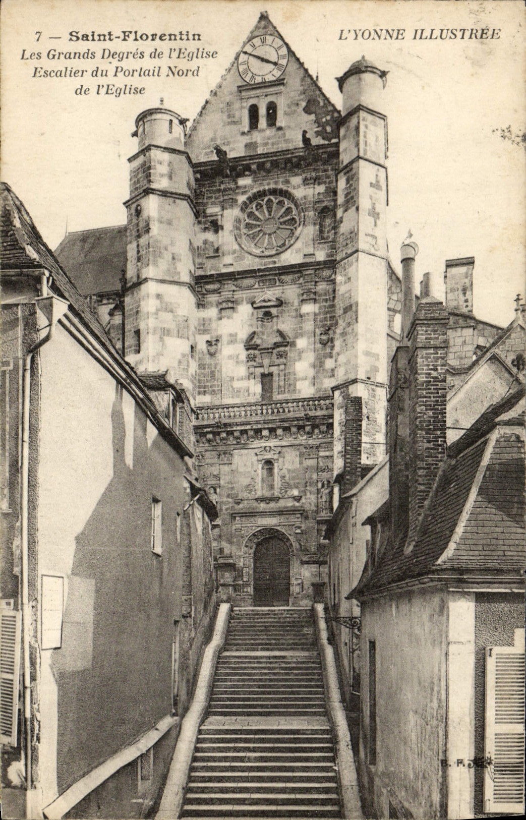 Grados santos de Florentin de la POSTAL de la VENDIMIA grandes de la escalera de la iglesia de la puerta norteña de la iglesia