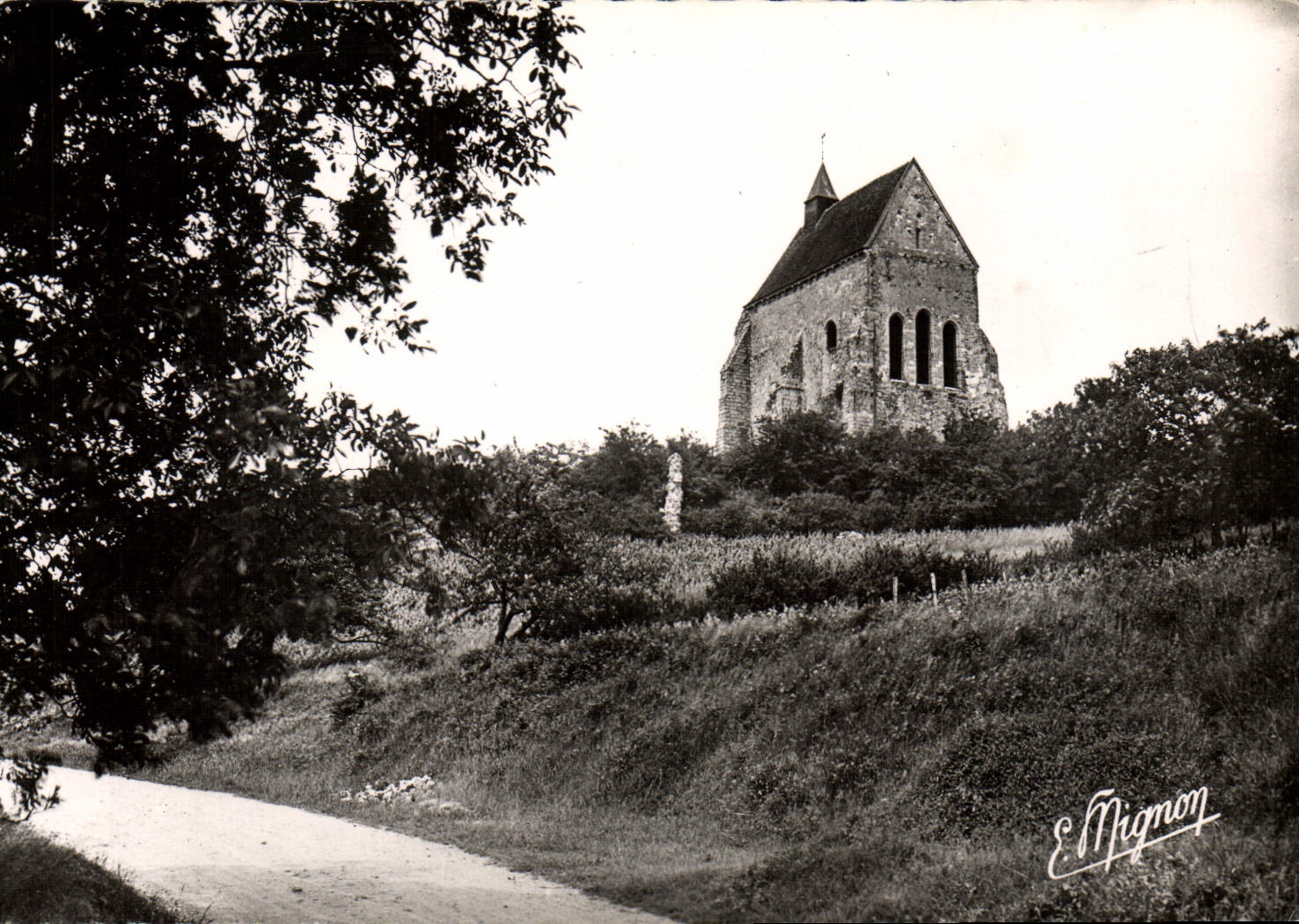 MODERN CARD St Julien of Sault La Chapelle of Vauguilain and its Ramparts Walls