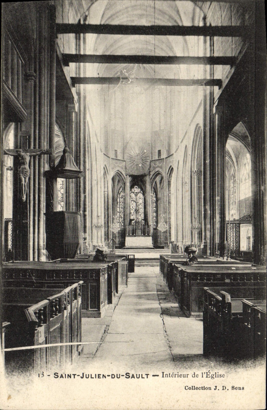 CPA Saint Julien du Sault Interieur de l'Eglise