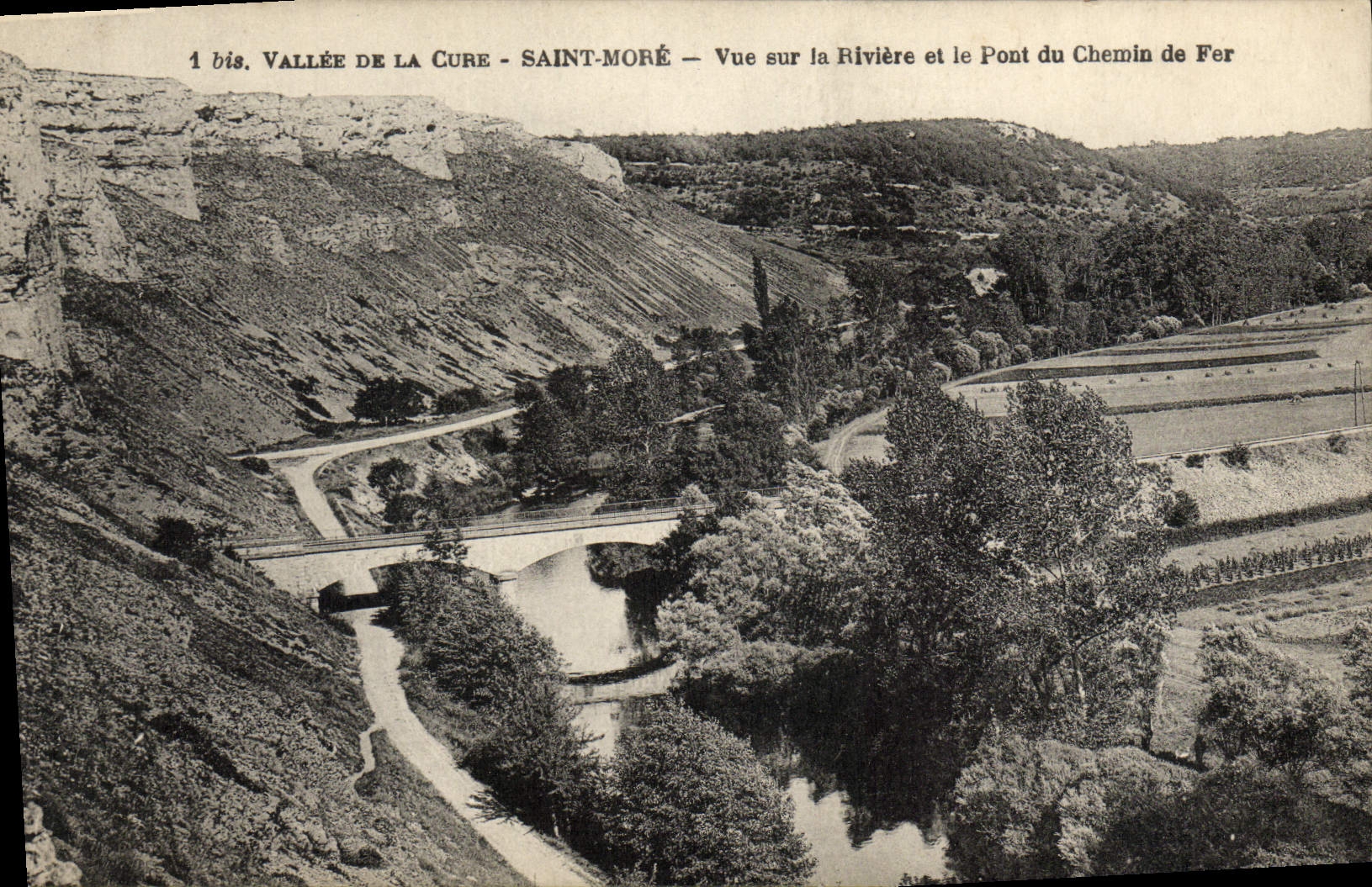 CPA Vallee De La Cure Saint More Vue sur la Riviere et le Pont du Chemin de Fer
