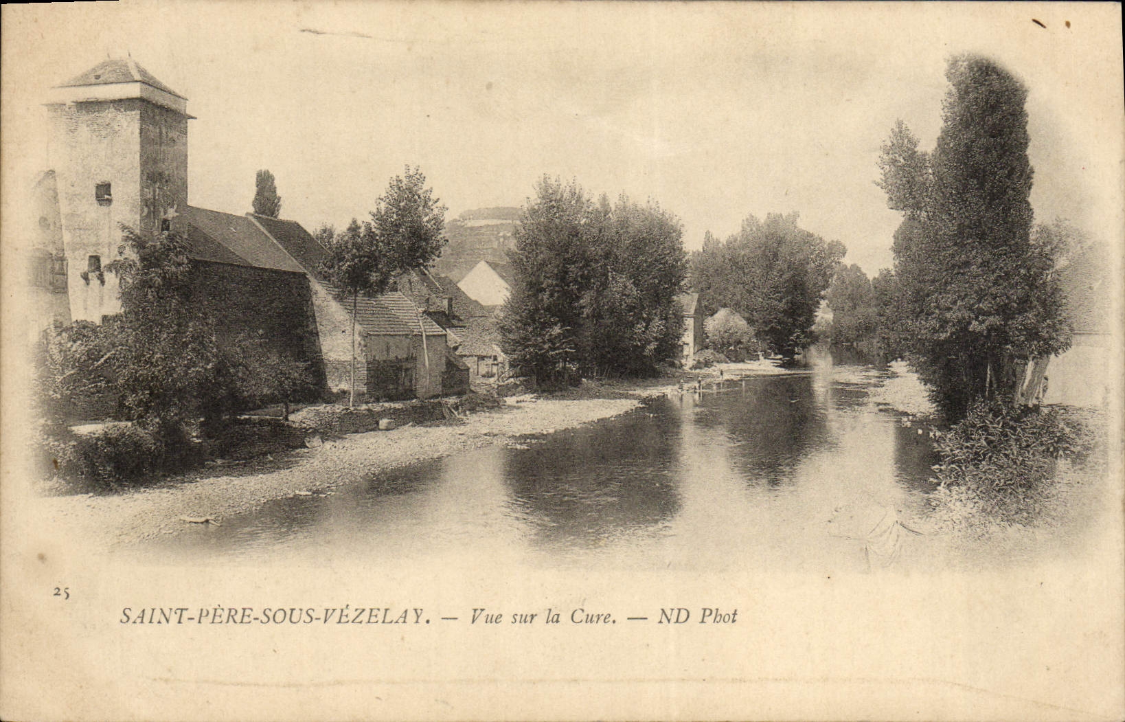 VINTAGE POSTCARD Holy Father sour Vezelay Seen on the Cure