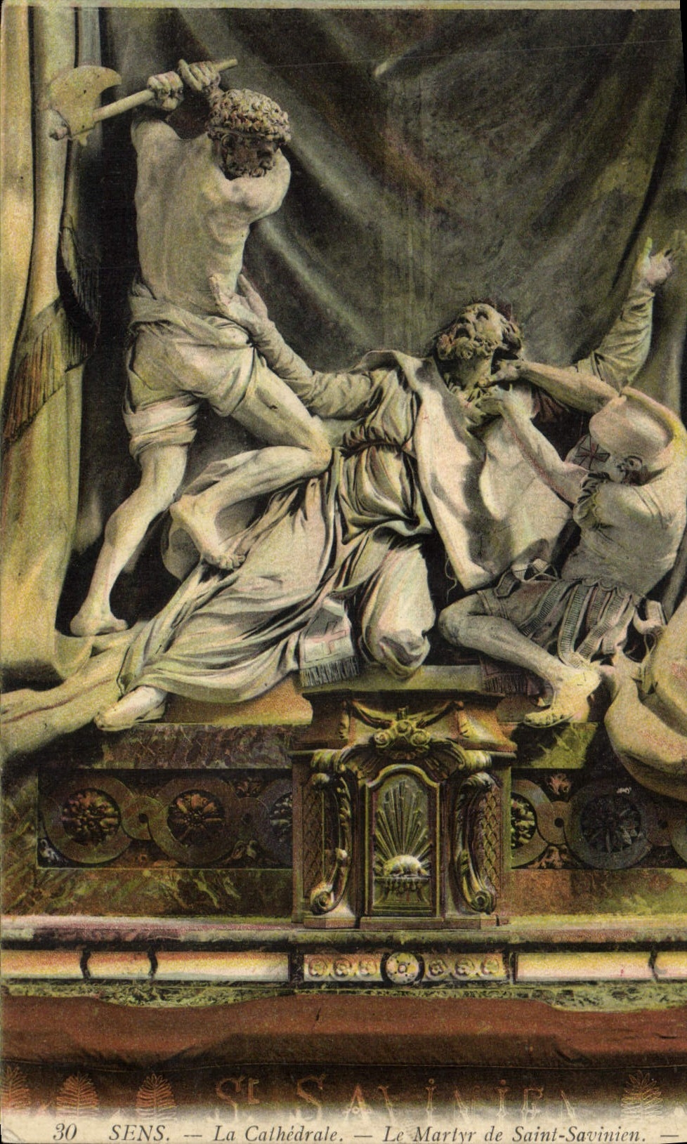 CPA Sens La Cathedrale Le Martyr de Saint Savinien