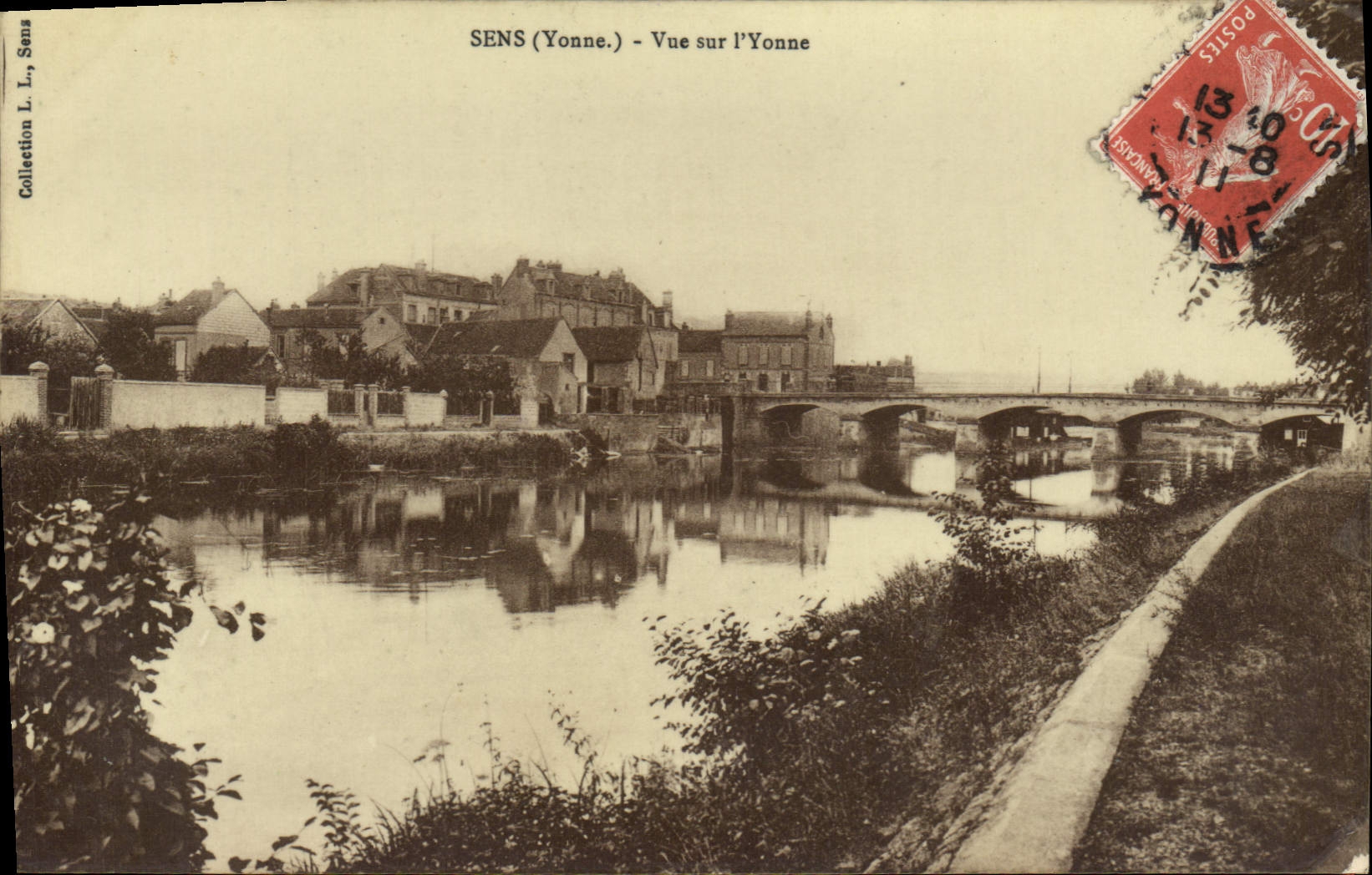 VINTAGE POSTCARD Sens Seen on Yonne