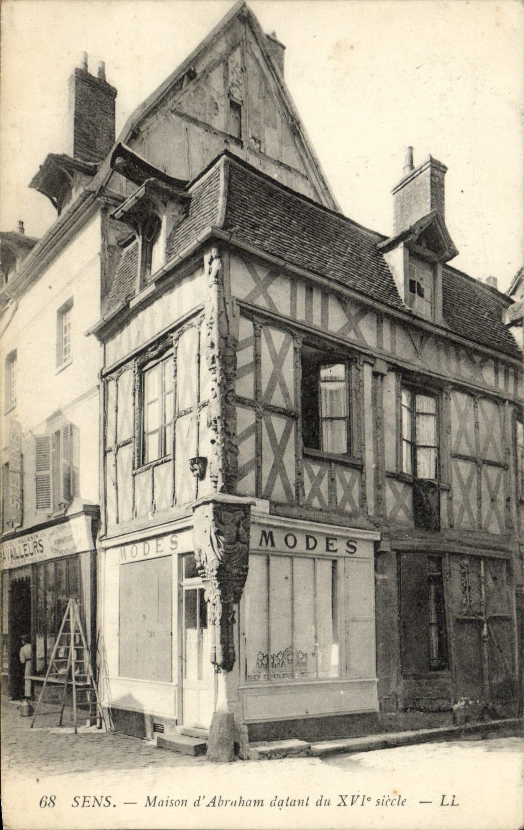 CPA Sens Maison d'Abraham datant du 16eme 