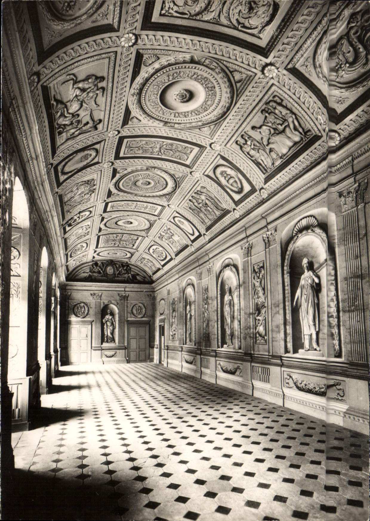 MODERN CARD Tanlay the Castle the Large Gallery Greyness Misleads the eye of It