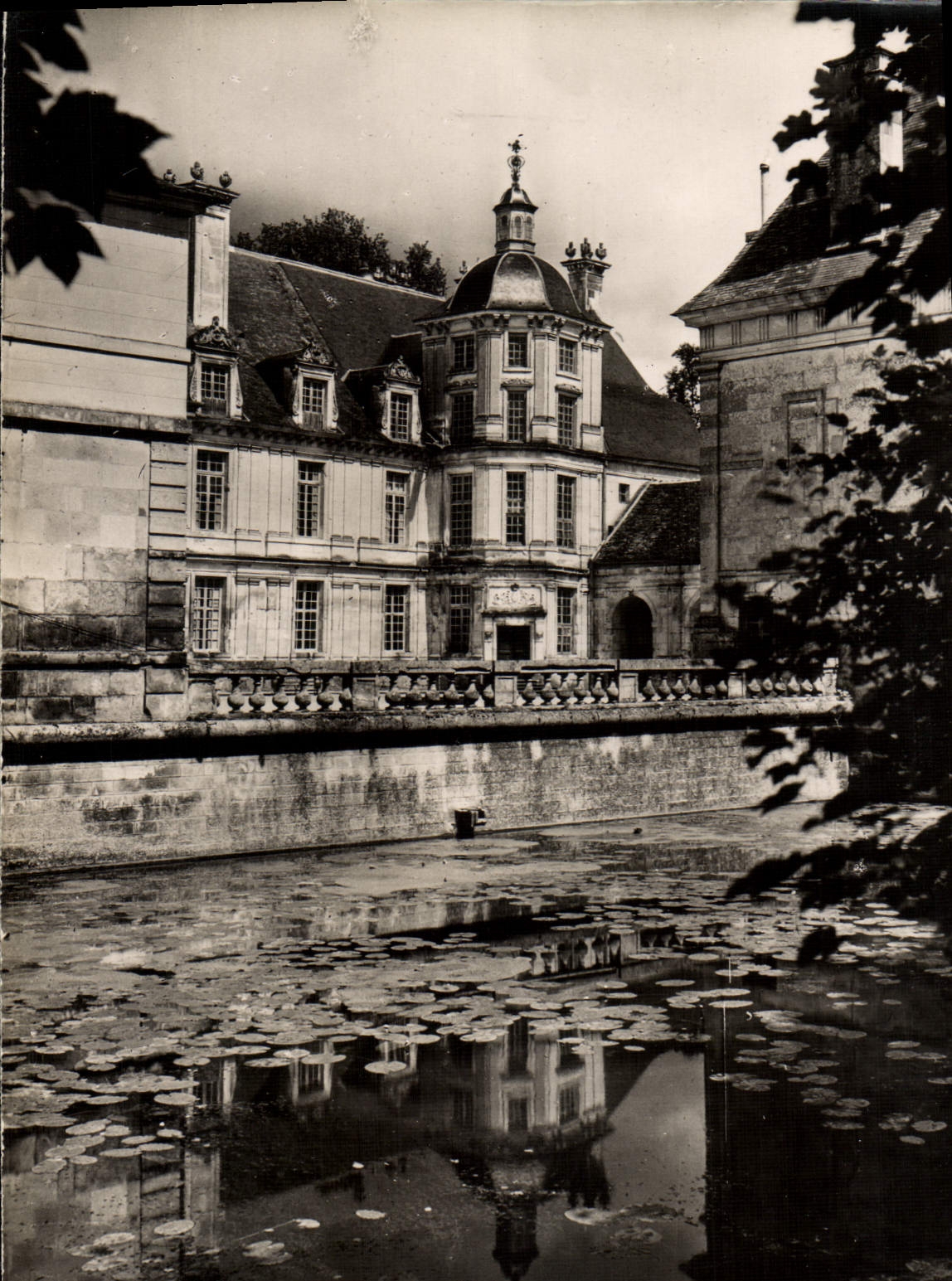 MODERN CARD Tanlay the Castle Right Tower Of the Main building