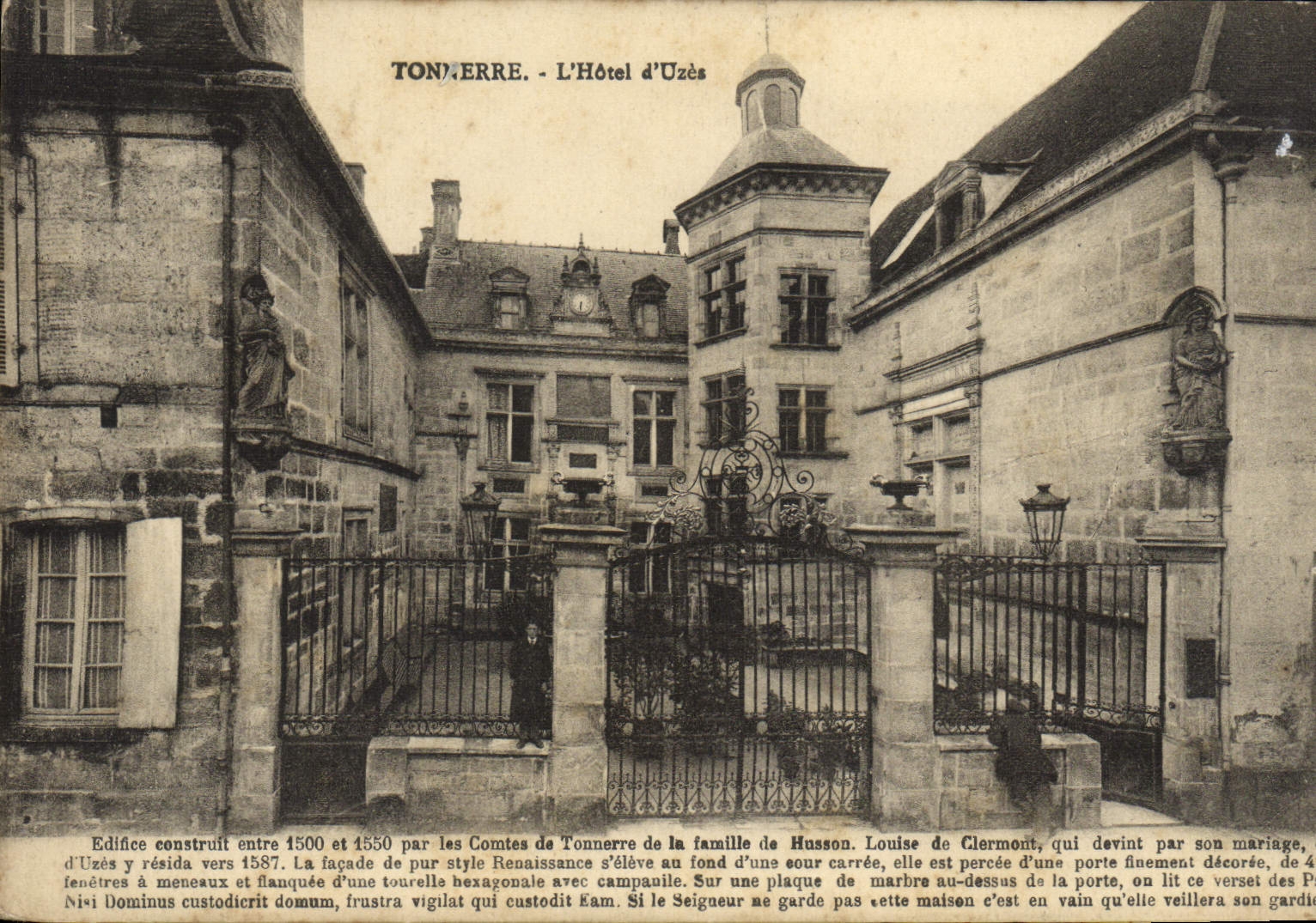CPA Tonnerre L'Hotel d'Uzes