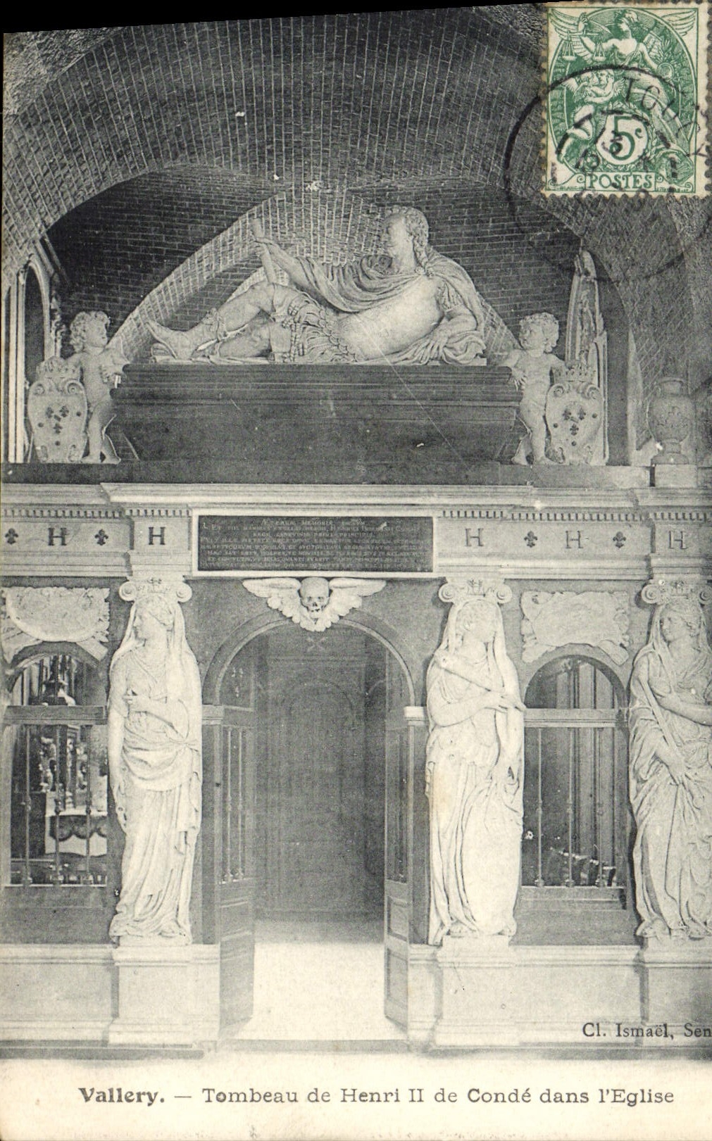 VINTAGE POSTCARD Vallery Tomb of Henri II of Cop in the Church