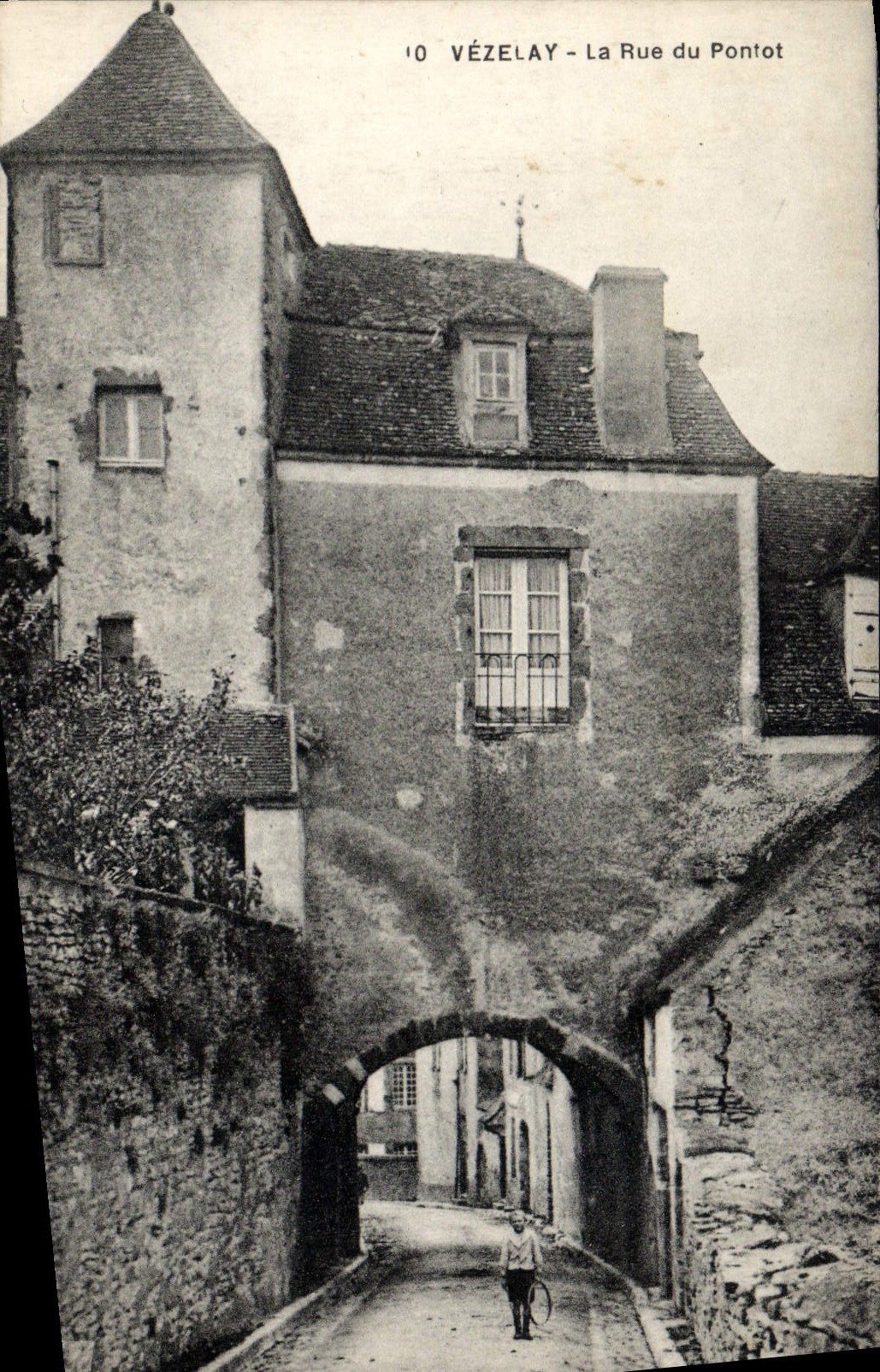 CPA Vezelay Rue du Pontot