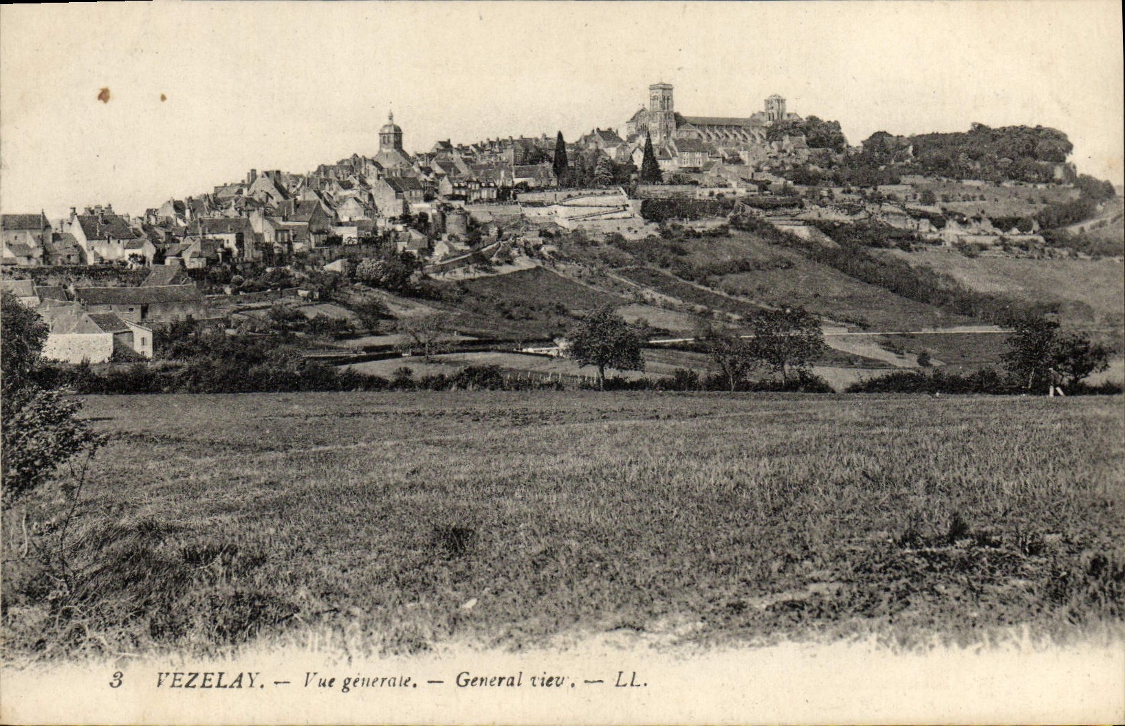 CPA Vezelay Vue Generale 
