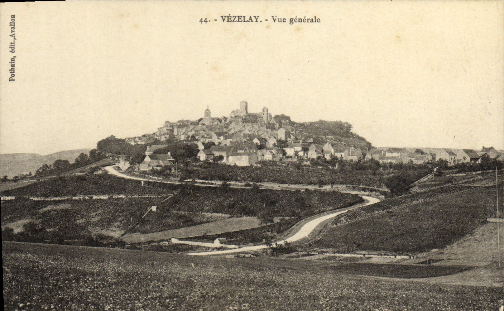 CPA Vezelay Vue Generale