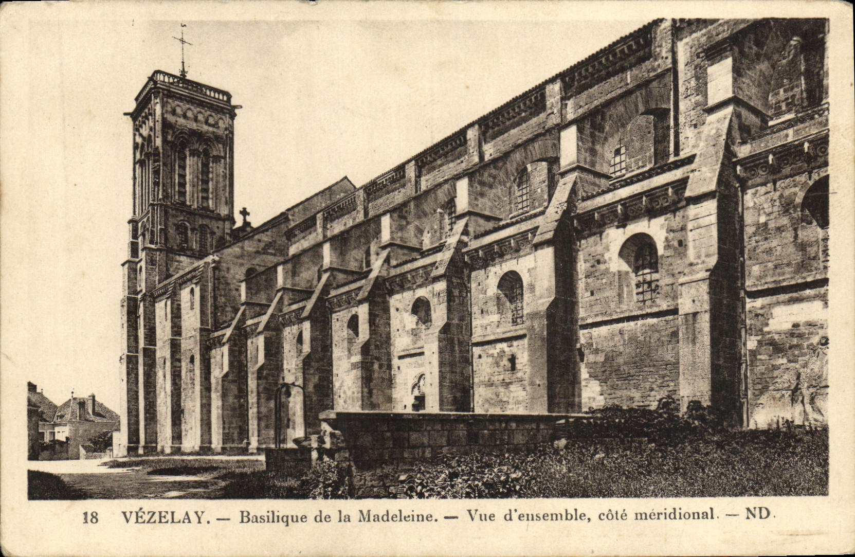CPA Vezelay Basilique de la Madeleine