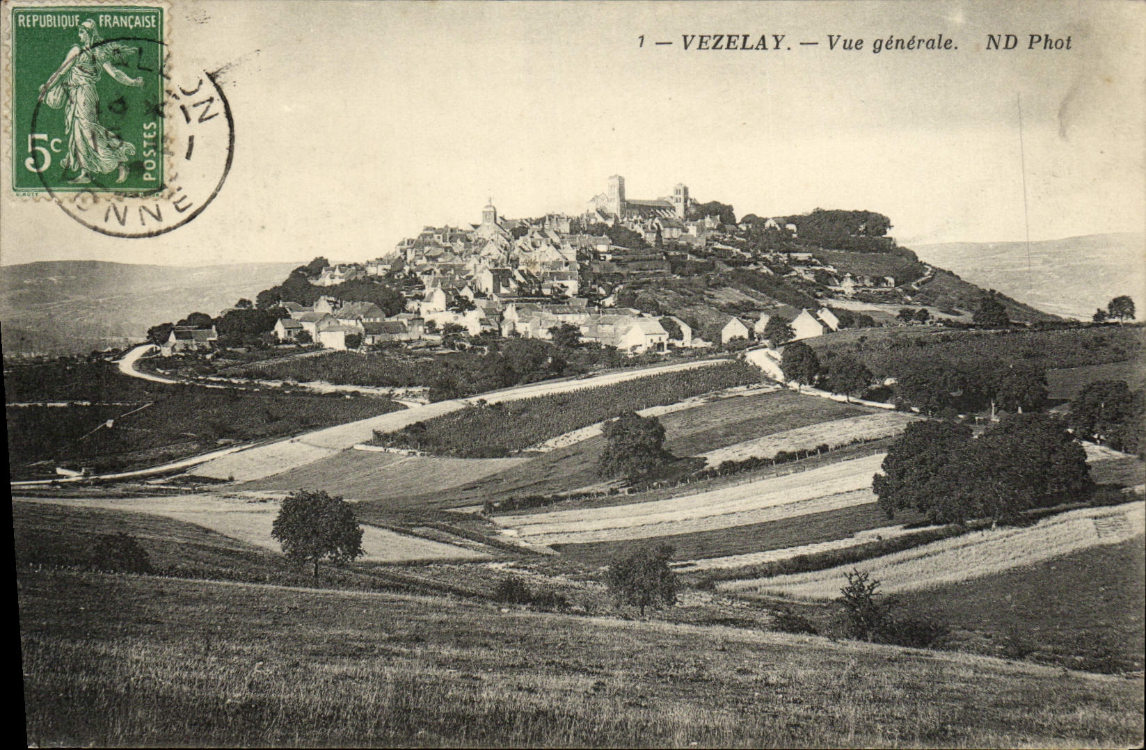 CPA Vezelay Vue Generale