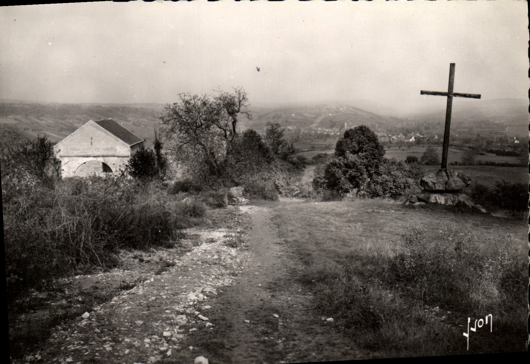 MODERN CARD Vezelay the Old Vault Of Cordeliers and the Cross of Cordelle