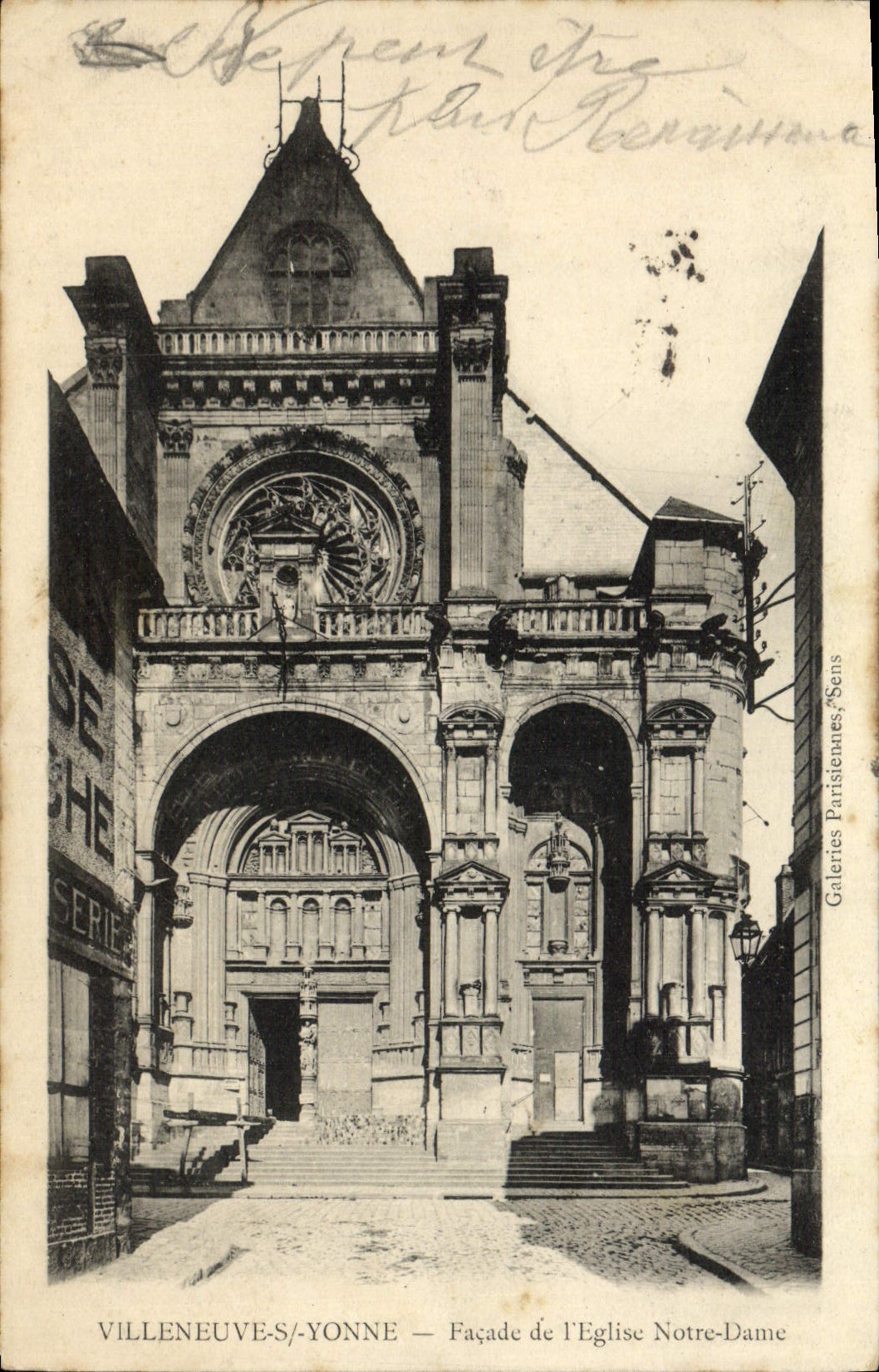 CPA Villeneuve Sur Yonne Facade De l'Eglise Notre Dame