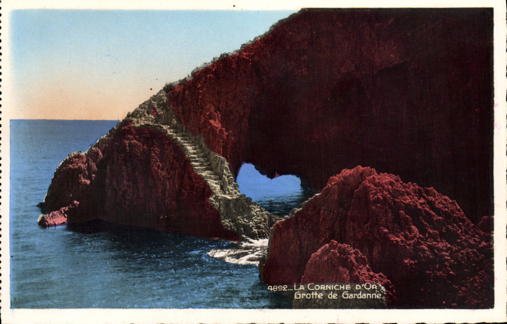 MODERN CARD the Gold Cornice Cave De Gardanne