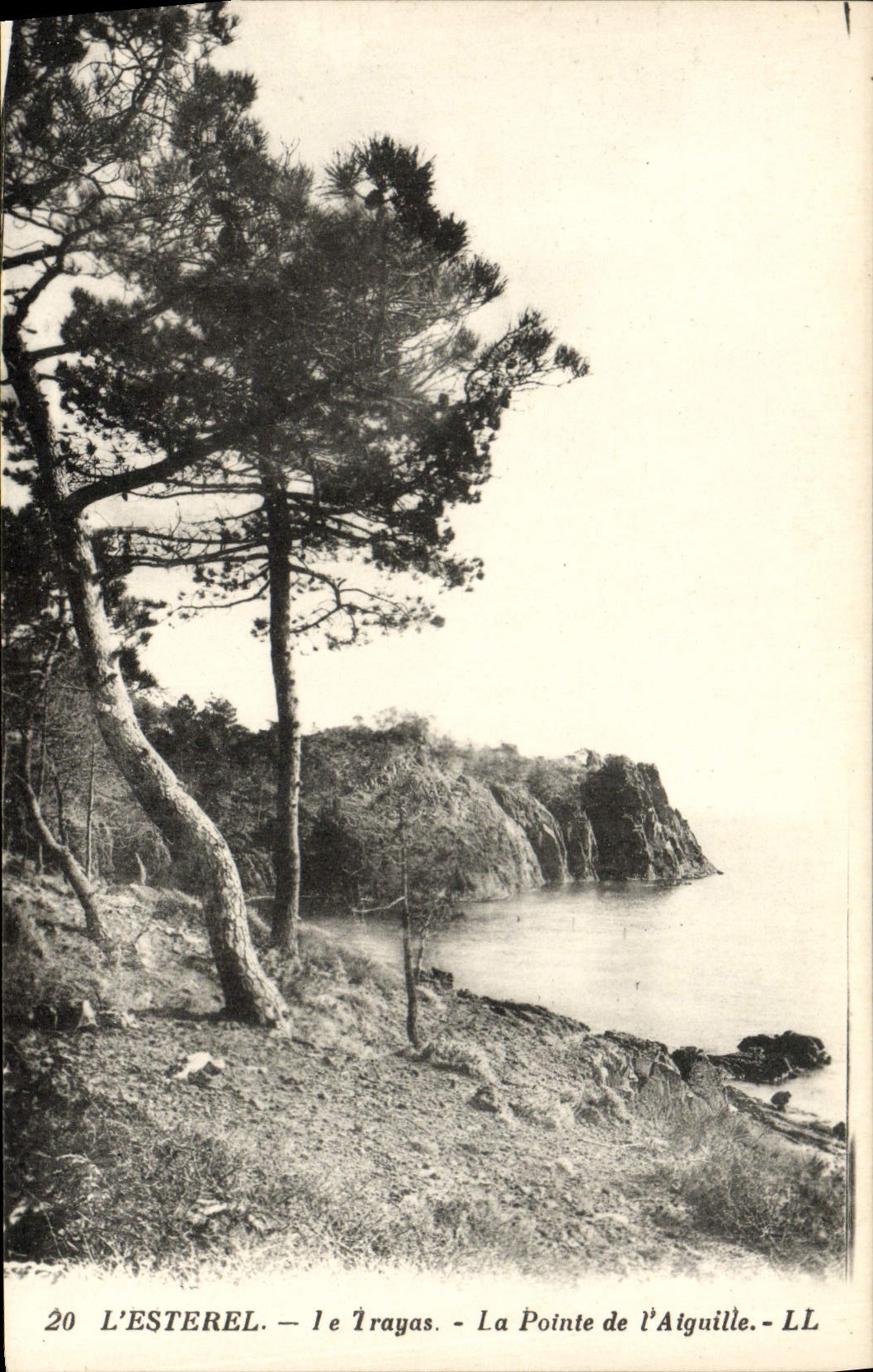 VINTAGE POSTCARD Esterel Trayas the Point Of the Needle