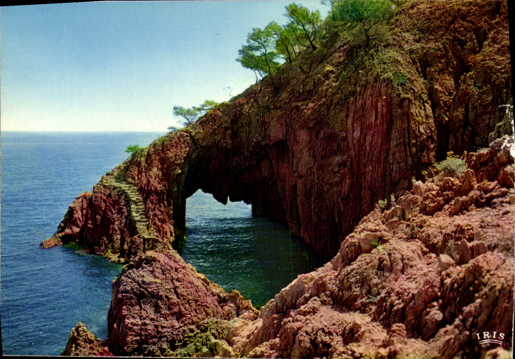 POSTAL MODERNA la dimensión del azul de Theoule en el mar la cueva De Gardanne