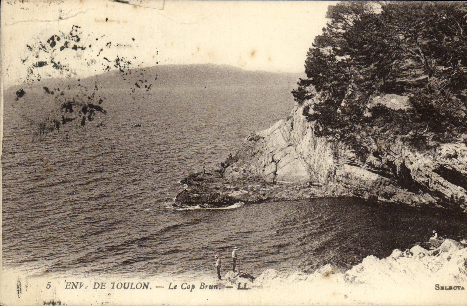 VINTAGE POSTCARD Env Of Toulon the Brown Cape