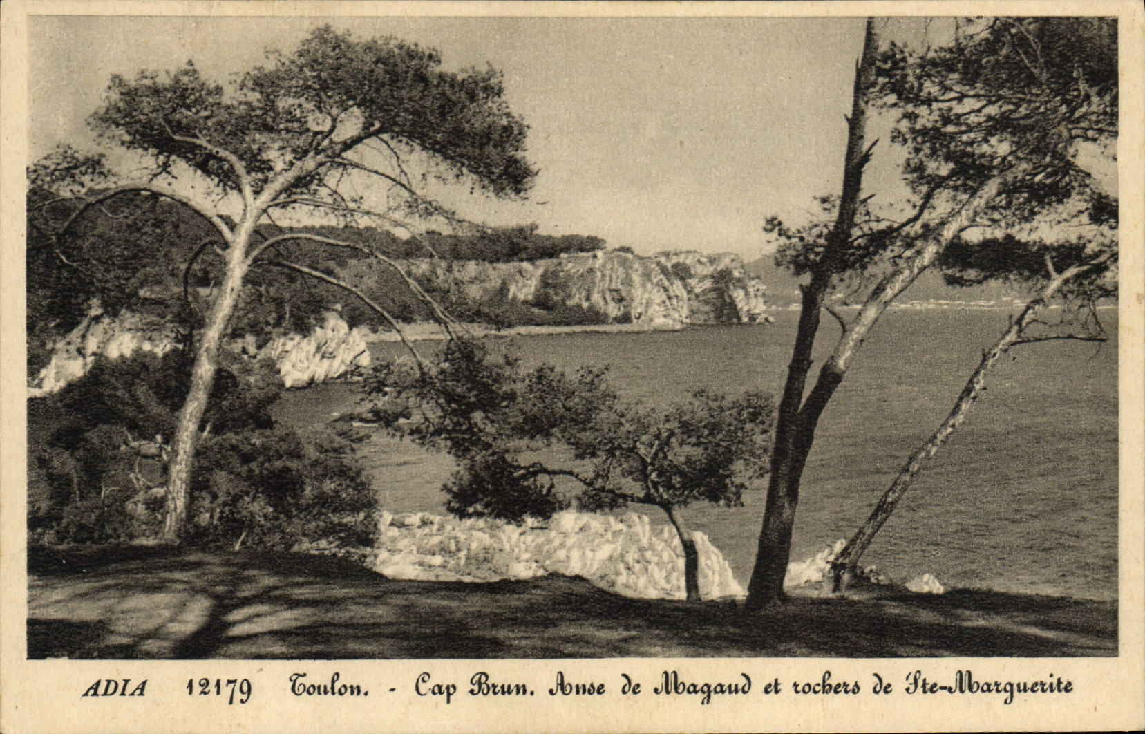 CPA Toulon Cap Brun Anse De Magaud Et rochers De Ste Marguerite