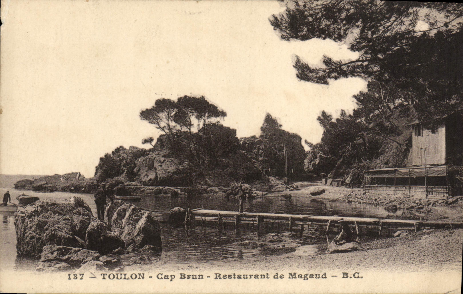 VINTAGE POSTCARD Toulon the Brown Cape Restoring De Magaud