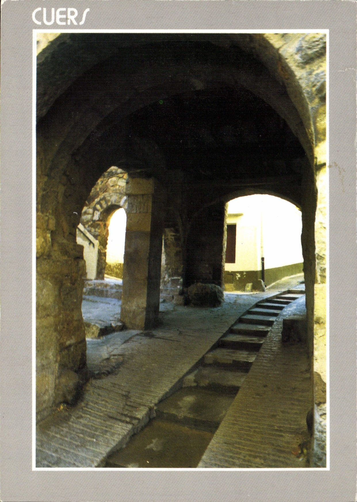 MODERN CARD Collection My Village Dimensions Azure Cuers Porte Medieval