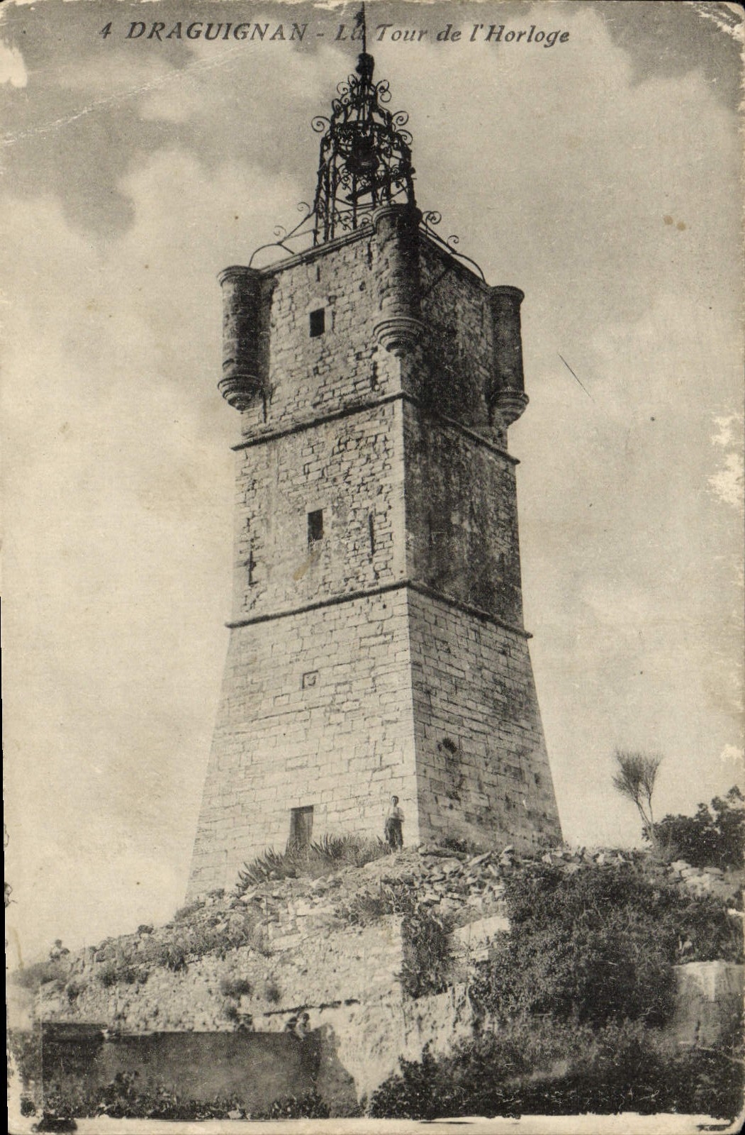 CPA Draguinan La Tour De l'Horloge