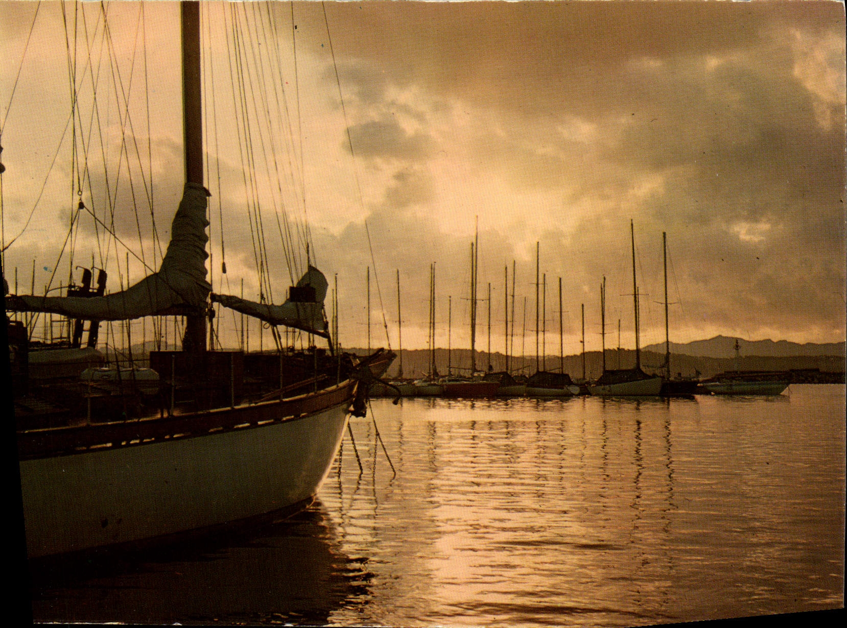 MODERN CARD Light And Beauty Of the Dimension of Azure Rising Of the Day In the Mediterranean