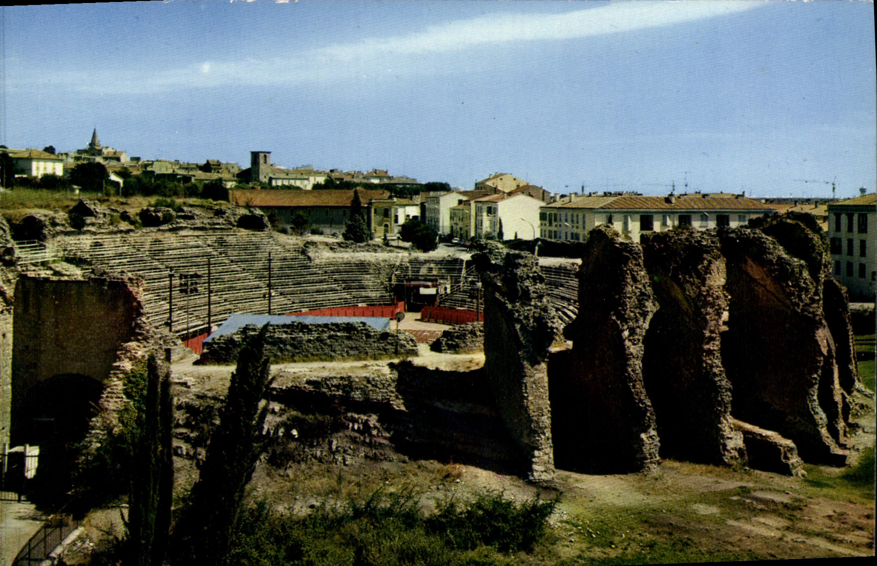 CPM Reflets De La Cote d'Azur Frejus Ses Monuments Romains Les Arenes