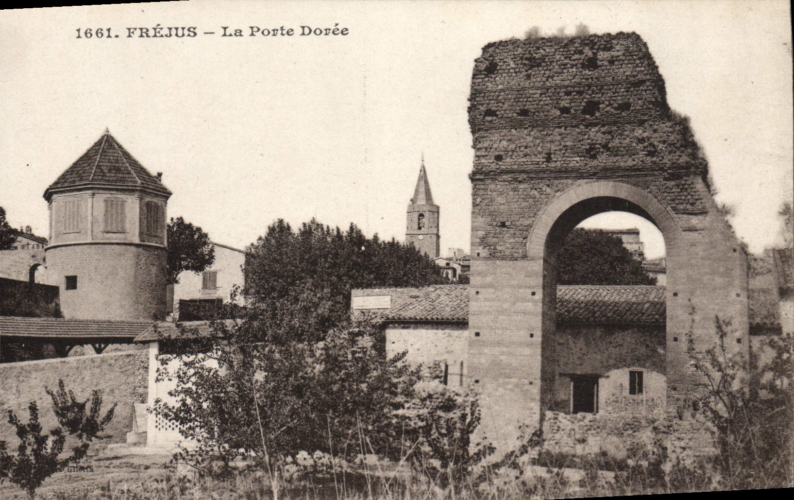 VINTAGE POSTCARD Frejus the Gate Golden