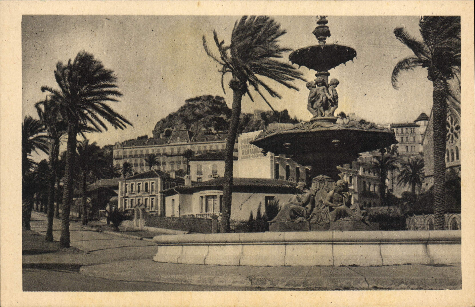CPA Hyeres les Palmiers Fontaine Godillot