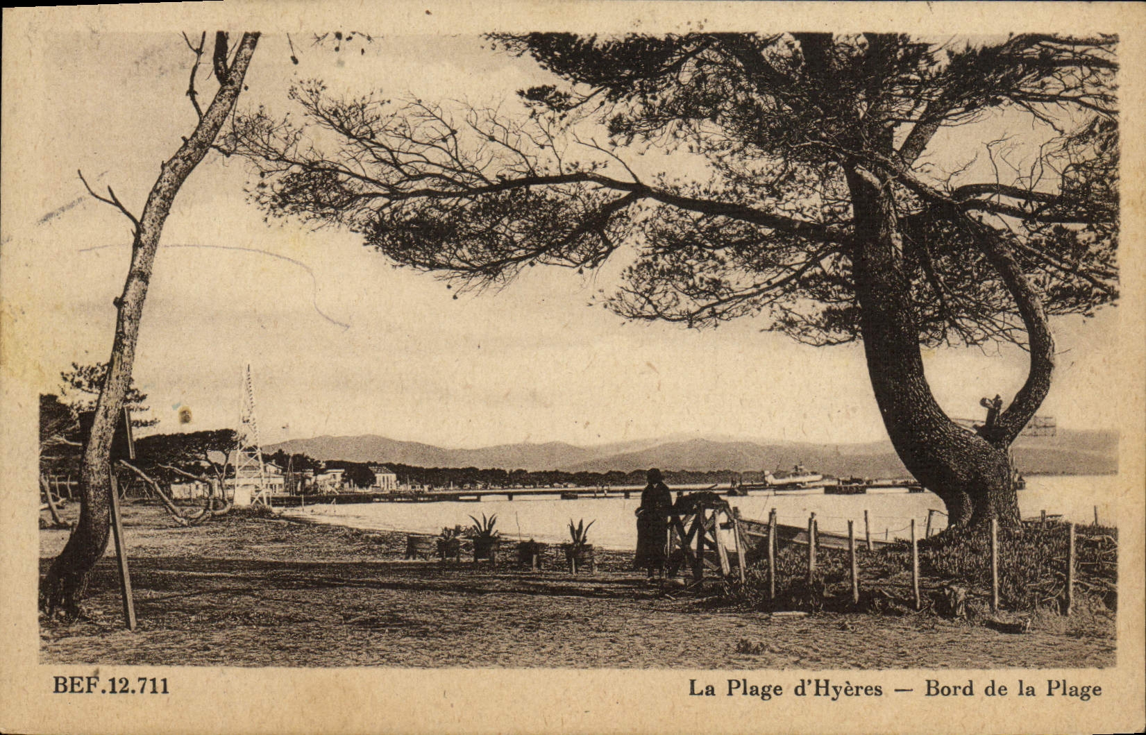 POSTAL Hyeres de la VENDIMIA el borde de la playa de la playa