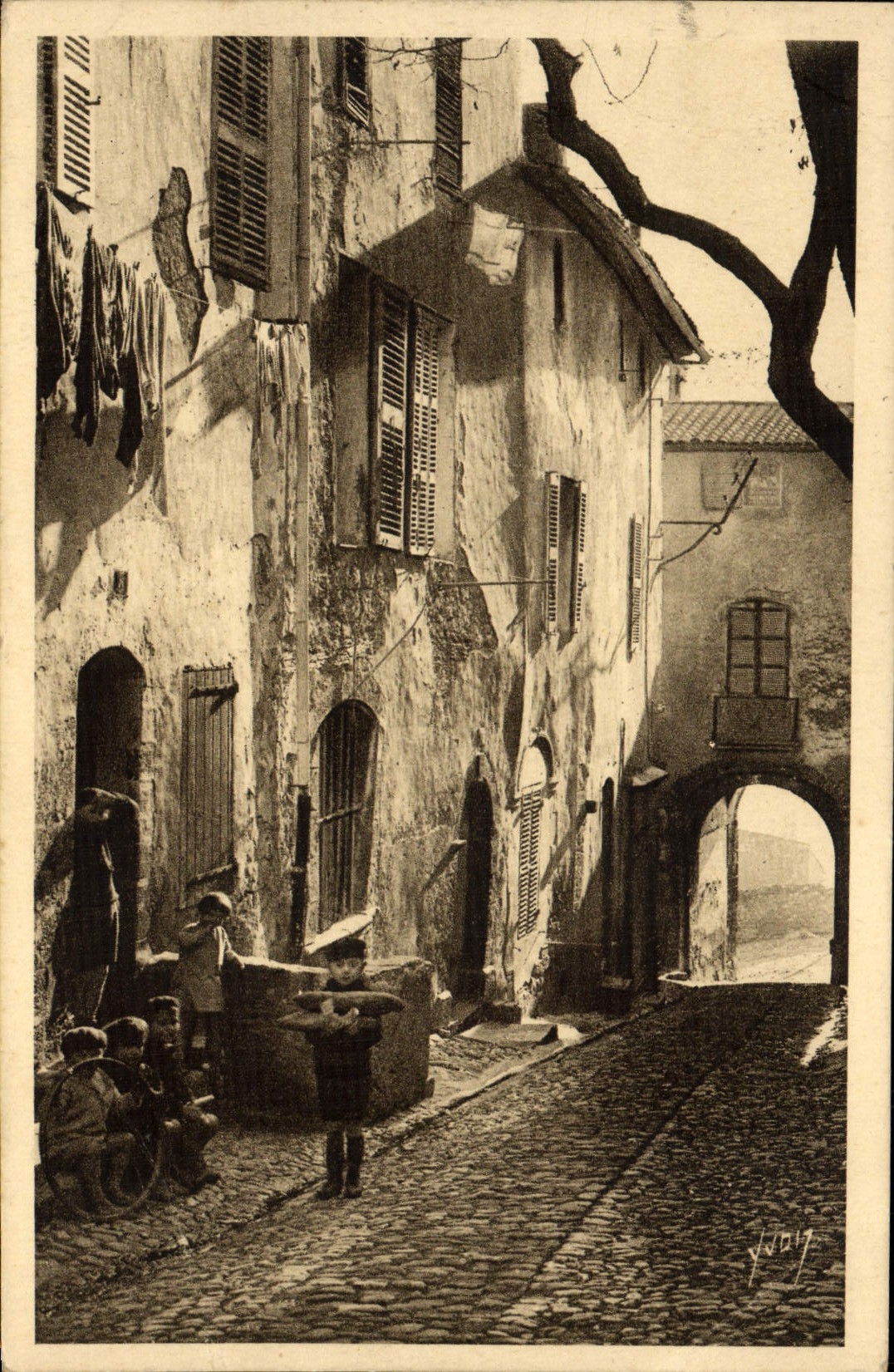 CPA Hyeres Le Vieux Quartier Enfants