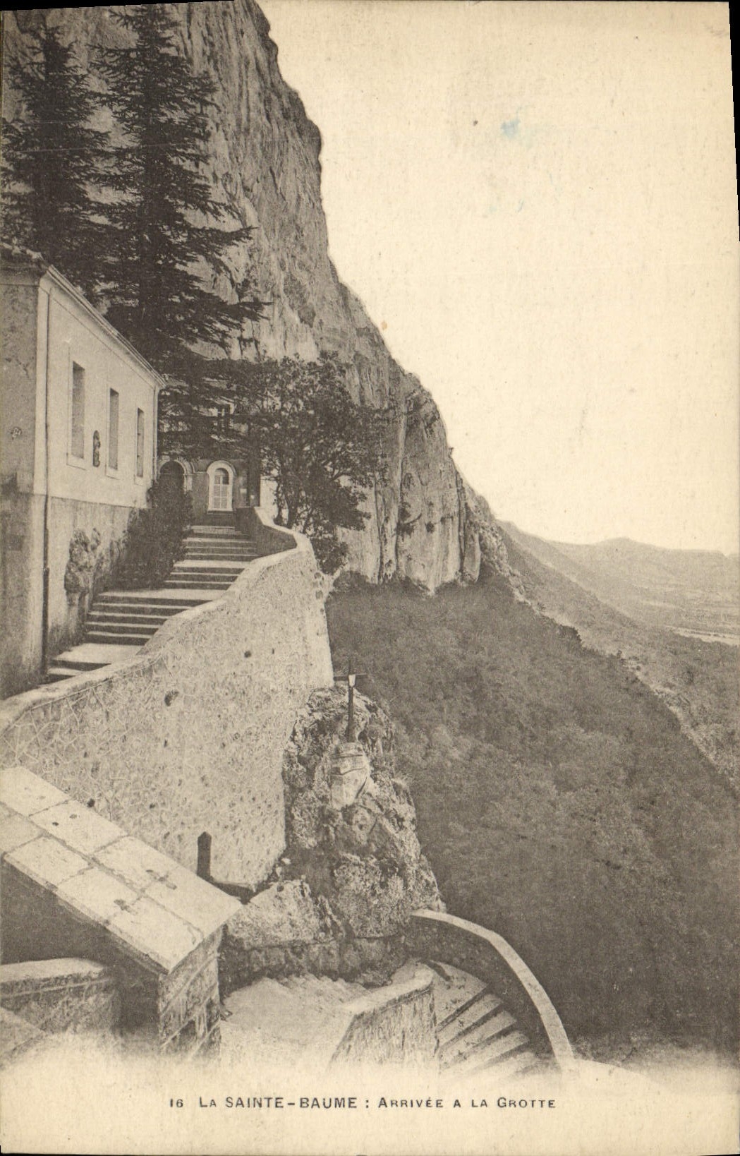CPA La Sainte Baume Arrivee a La Grotte