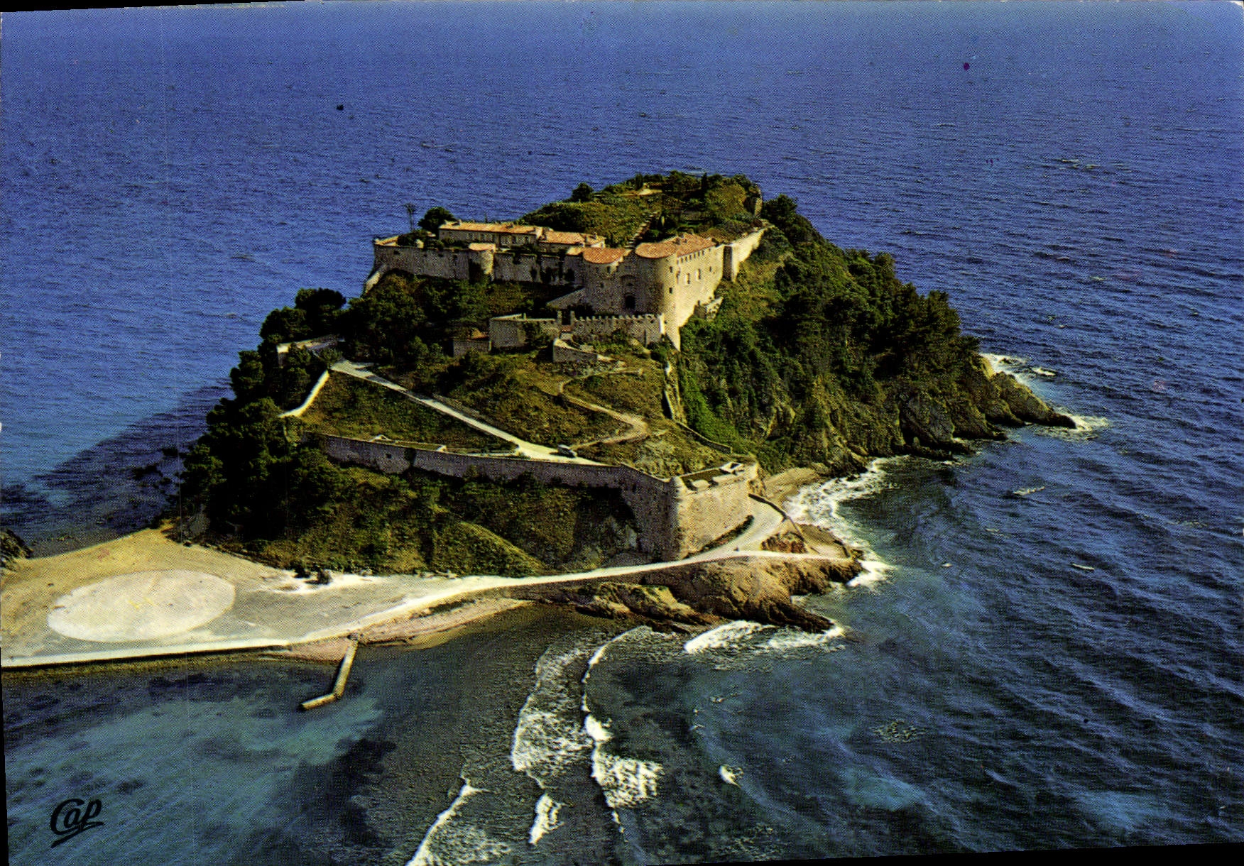 CPM Fort de Bregancon Residence d'ete du President de la Republique Francaise